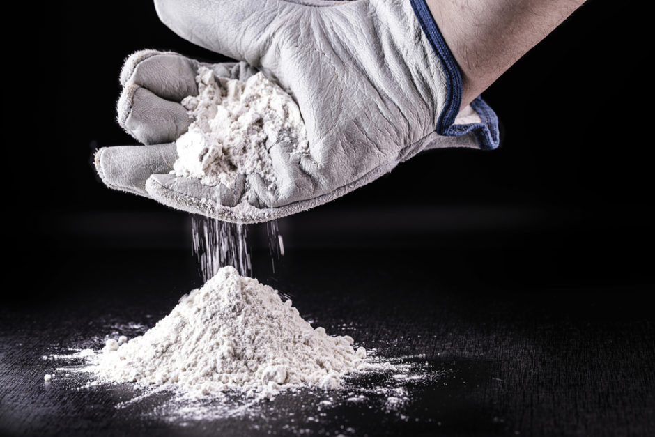Powdered,Titanium,Dioxide,Is,Used,To,Treat,Non-potable,Water.,Functioning